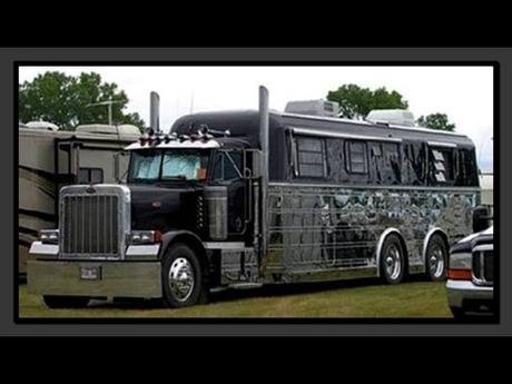 Divers - Quelques jouets pour adultes