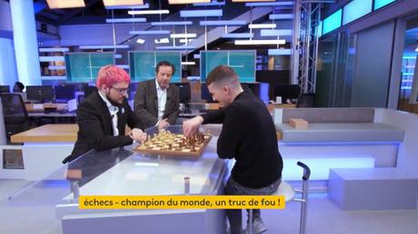 Maxime Vachier-Lagrave joue un super blitz aux échecs sur France Télévisions