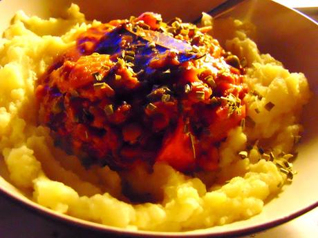 Ragoût de soya, carottes et lentilles inspiré de la goulash Ragoût de soya, carottes et lentilles inspiré de la goulash