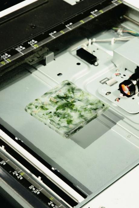 Des déchets électroniques transformés en carreaux de verre originaux