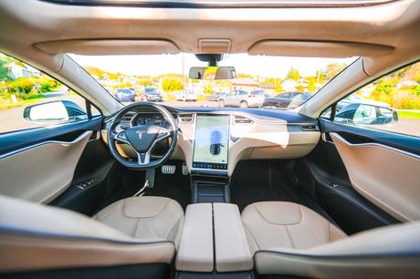 Quelle Tesla Model S faut-il acheter en 2022 ?