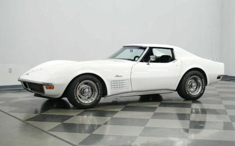 Chevrolet Corvette 1972 blanche d'occasion