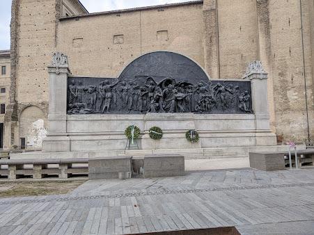 Parma — Le monument à Giuseppe Verdi / Giuseppe-Verdi-Denkmal