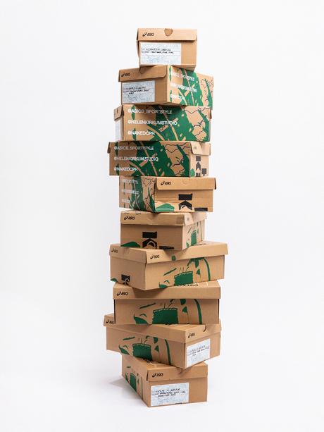 ASICS confie 30 GEL-1090 à Helen Kirkum