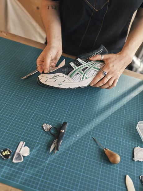 ASICS confie 30 GEL-1090 à Helen Kirkum