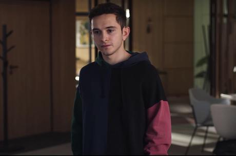 DEMAIN NOUS APPARTIENT : le sweat colorblock dans l’épisode 1128