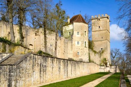 Parc Buffon et le Chateau de Montbard © Pline - licence [CC BY-SA 3.0] from Wikimedia Commons