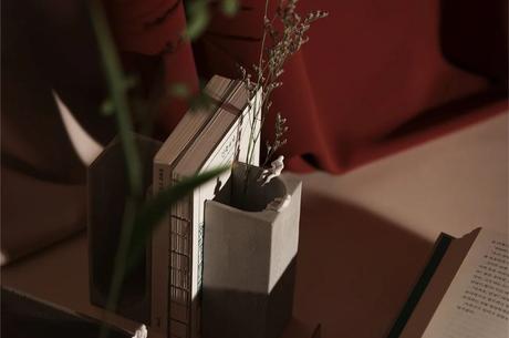 Des organiseurs de bureau qui rappellent l’architecture