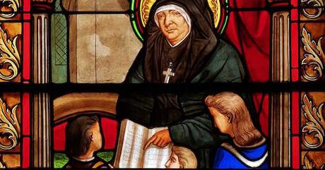 Pendant quatre ans, elle supplie Marie de la guérir