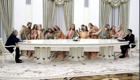 Quand Poutine humilie Macron