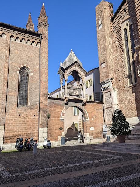 Verona — Sant' Anastasia — 13 pics