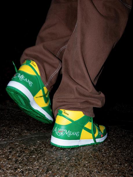 Les Supreme x Nike SB Dunk High vont drop cette semaine Les Supreme x Nike SB Dunk High vont drop cette semaine