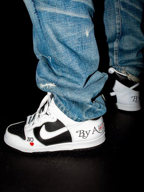 Les Supreme x Nike SB Dunk High vont drop cette semaine Les Supreme x Nike SB Dunk High vont drop cette semaine