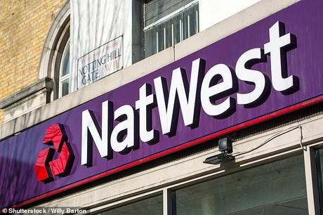Les applications bancaires NatWest et RBS sont de retour après une panne de deux heures Les applications bancaires de NatWest et RBS semblent avoir planté ce matin, laissant les utilisateurs frustrés incapables de se connecter ou de vérifier leurs comptes