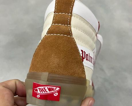 Palm Angels présente ses deux Vans Sk-8 Hi Palm Angels présente ses deux Vans Sk-8 Hi