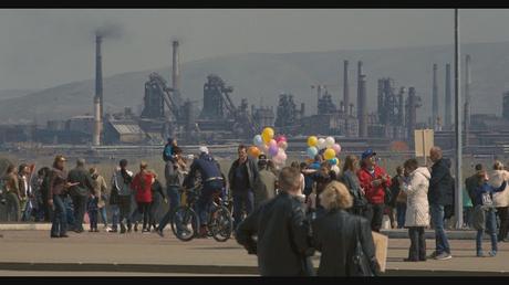 [CRITIQUE] : Kombinat