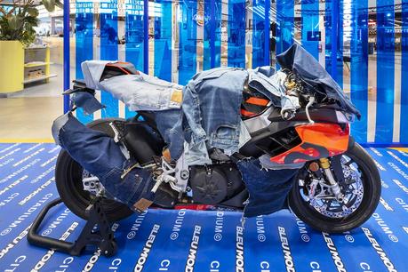 Bleu Mode ouvre une exposition temporaire chez Citadium Bleu Mode ouvre une exposition temporaire chez Citadium