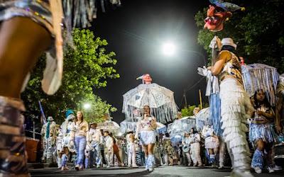 Retour du carnaval sur Avenida de Mayo – Article n° 6900 [à l’affiche]