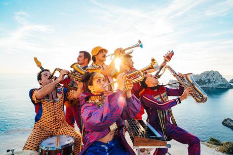 Le Festival Aux Champs 2022 du 7 au 10 Juillet 2022 : Julien Clerc, Pierre Perret, Les Ogres de Barback, Emily Loizeau... Le Festival Aux Champs 2022 du 7 au 10 Juillet 2022 : Julien Clerc, Pierre Perret, Les Ogres de Barback, Emily Loizeau...