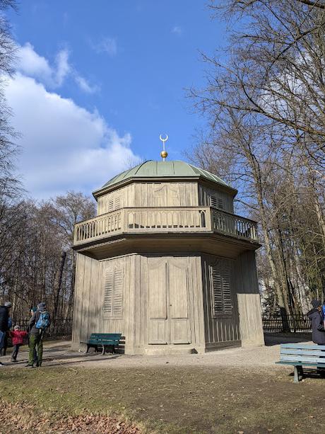 La petite maison de la sorcière (Hexenhäuschen) dans le parc de Nymphenburg à Munich