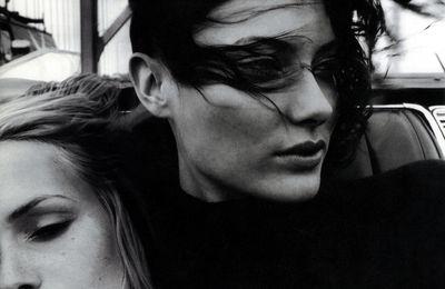 Amber Valletta et  Shalom Harlow