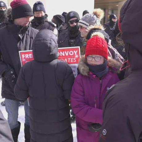 Sièges (Quelque Part Entre la Propagation et la Propagande)