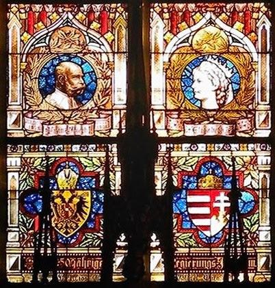 Les vitraux de la pietas austriaca dans l'église Saint-Laurent de Vienne-Breitensee