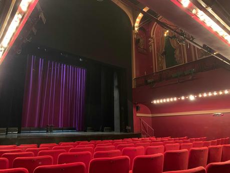 Le Théâtre de l’Œuvre : 2 spectacles- K de Buzzati avec Gregori Bacquet et DI(X)VIN(S) de et avec F-X  Demaison