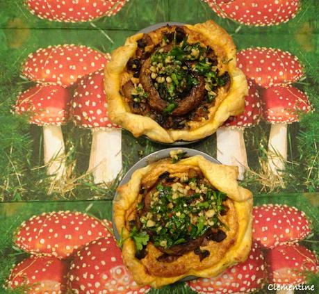 Tartelettes aux portobellos et pignons de pins de Yotam Ottolenghi