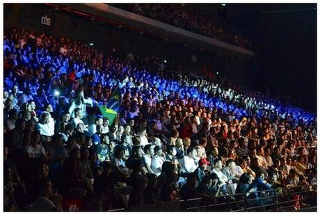 Cliquer pour agrandir foule groupe