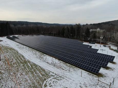 Green Lantern Solar complète le panneau solaire pour Chroma Technology