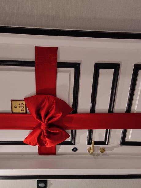 Le Claridge dévoile 21 nouvelles suites imaginées comme des appartements au chic très parisien, en plein cœur du Triangle d’Or