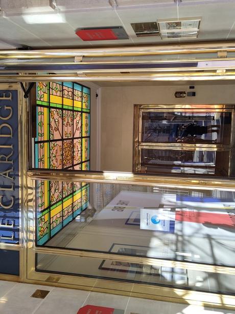 Le Claridge dévoile 21 nouvelles suites imaginées comme des appartements au chic très parisien, en plein cœur du Triangle d’Or