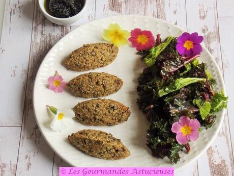 Quenelles lentilles-quinoa, écrasée d'orties et salade choux (Vegan)