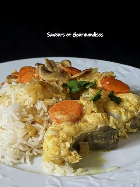 Congre aux carottes et champignons sautés, sauce crémée. Congre aux carottes et champignons sautés, sauce crémée.