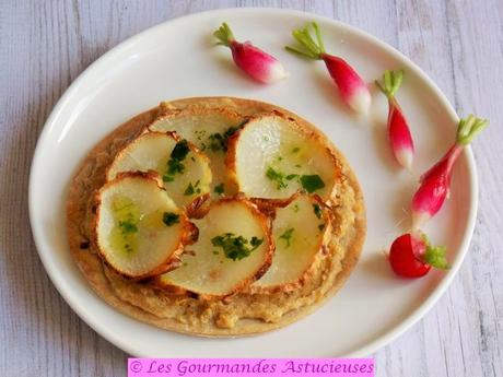 Tarte fine aux radis d'hiver et au houmous (Vegan)
