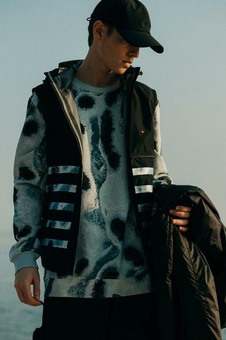 Stone Island sort sa collection SS22 Marina Stone Island sort sa collection SS22 Marina