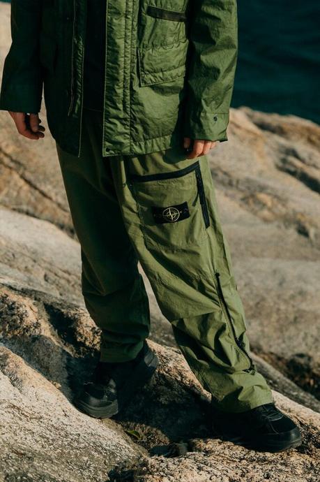 Stone Island sort sa collection SS22 Marina Stone Island sort sa collection SS22 Marina