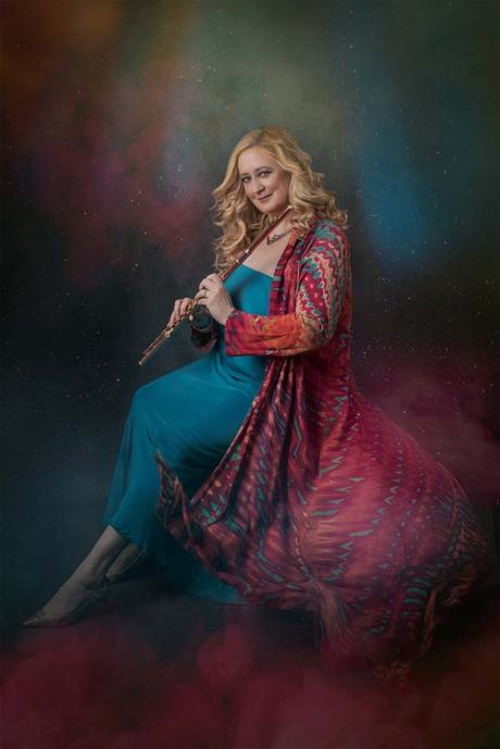 Tara, qui est deux fois nominée aux Grammy Awards, était également une étudiante en photographie de Burmicky