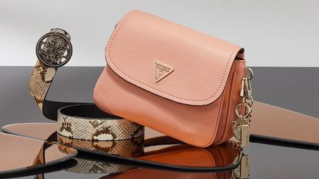 Vente privée de maroquinerie Guess Vente privée de maroquinerie Guess