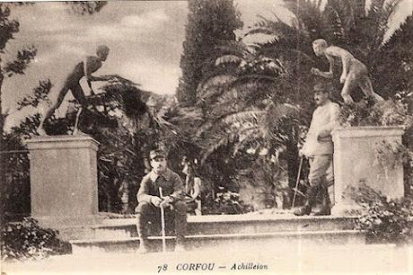 Guerre 14-18 — Quand le drapeau français flottait sur l'Achilleion de Corfou (1916) — 10 photos