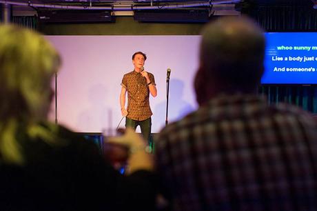 Au Delà des Adieux Au Delà des Adieux