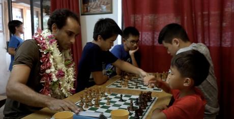 Samy Shoker, grand maître international d’échecs en Polynésie