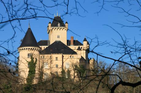 Château de Saint-Julien © Groumfy69 - licence [CC0] from Wikimedia Commons