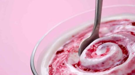 Mousse Mascarpone Framboise et Fraise au Thermomix : Le dessert parfait ! Mousse Mascarpone Framboise et Fraise au Thermomix : Le dessert parfait !