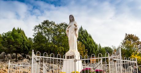 À Medjugorje, Marie donne un message pour notre époque (1)