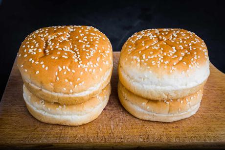 Pain burger au Thermomix : Trop bon et ultra moelleux ! Pain burger au Thermomix : Trop bon et ultra moelleux !