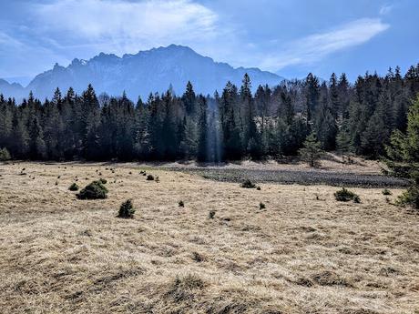 Ostern 2022 in Mittenwald — 15 Bilder / 15 photos — Pâques 2022 à Mittenwald