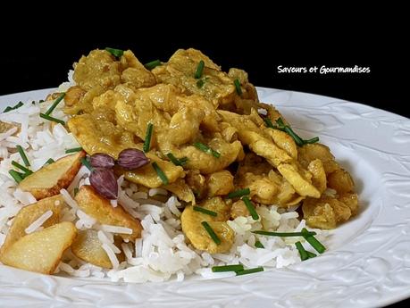 Curry de poulet au lait de coco. (recette très facile).