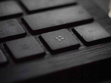 Comment supprimer les applications préinstallées bloatwares sur un smartphone ?